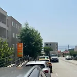 Apartment Lucija - Cozy Flat In The City Center With A Sea View & Parking